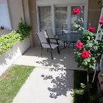Apartment Eleni 4 Seasons