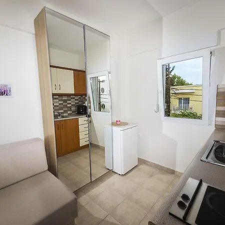 Eleni 4 Seasons * Χανιώτη